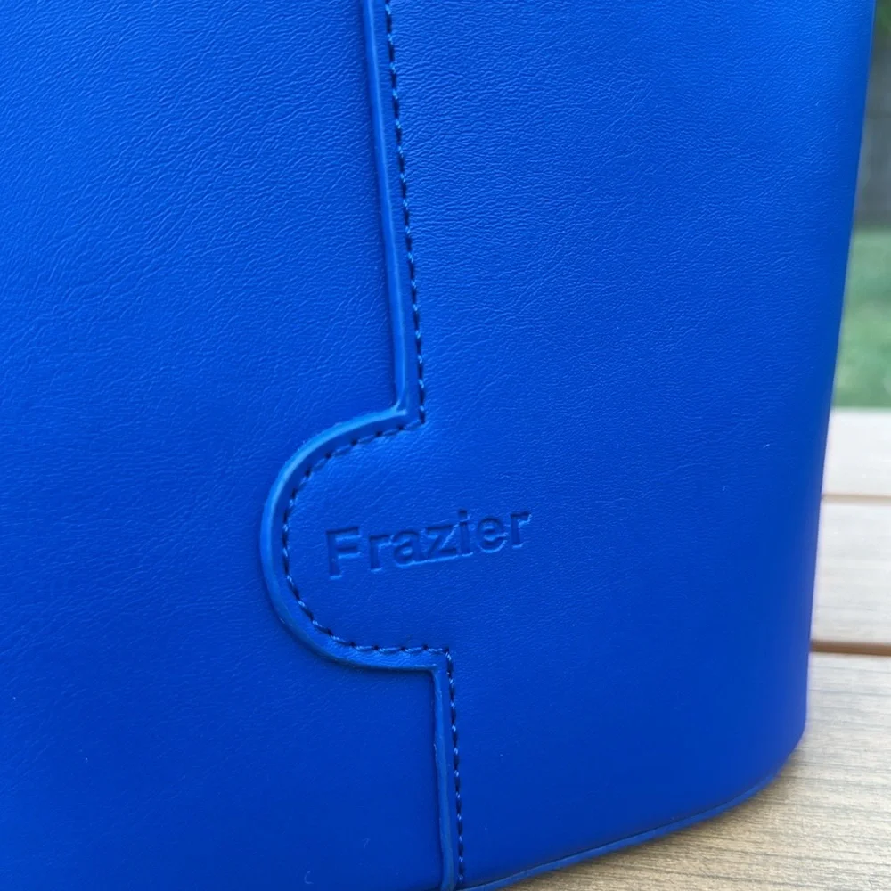 Blue Minimalist Bucket Tote NWOT - Picture 11 of 11